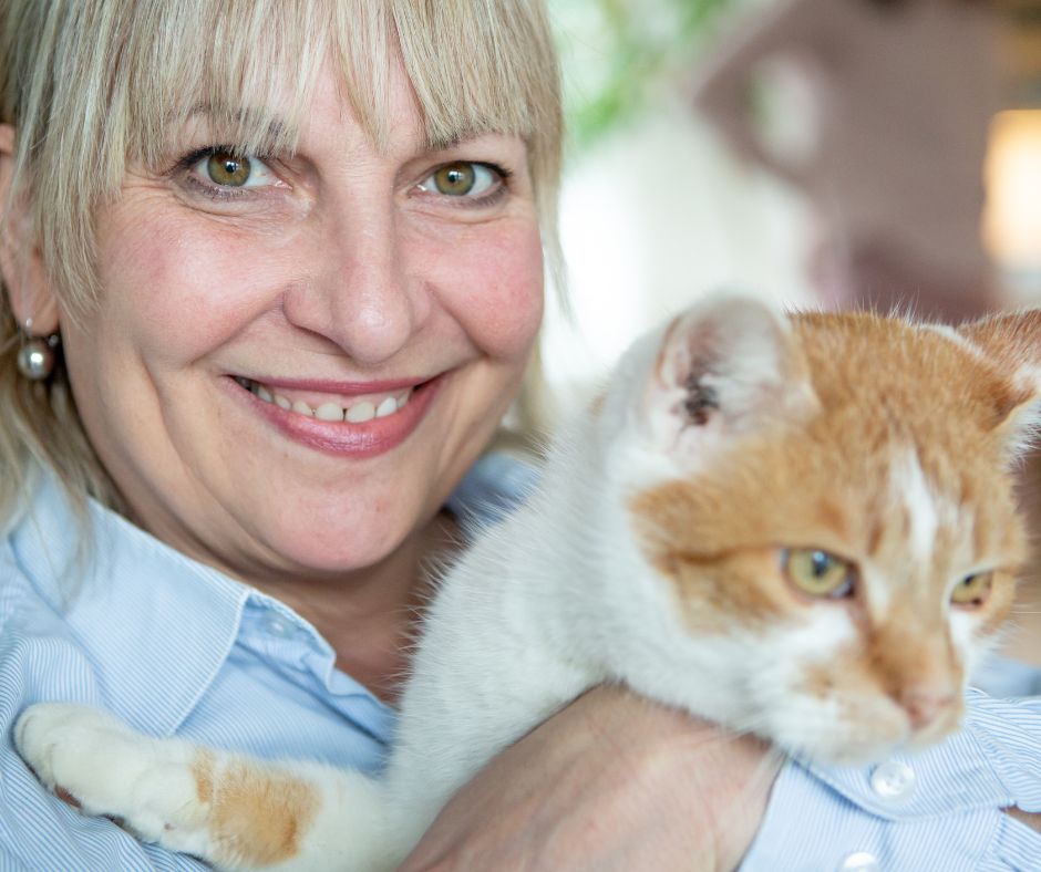 Pet Therapy in Senior Care: The Healing Power of Animal Companionship